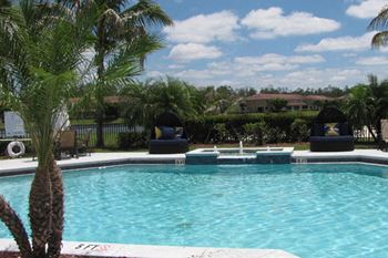 Resort-Style Swimming Pool| Cypress Legends